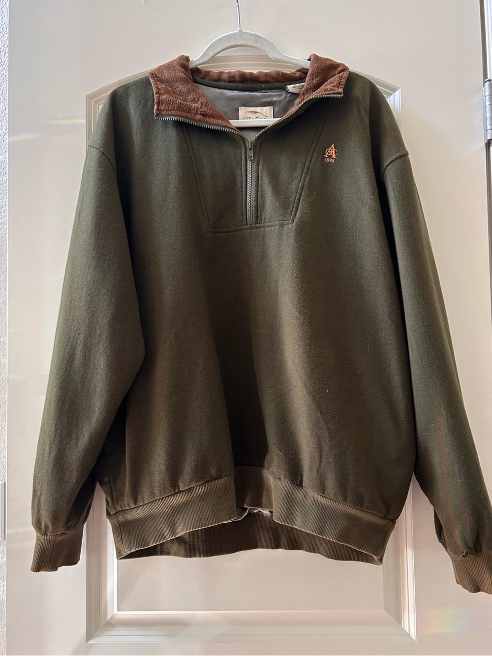 Bob Timberlake Wool Blend Golf 1/4 Zip Collared Pullover. Aronimink Golf Club.